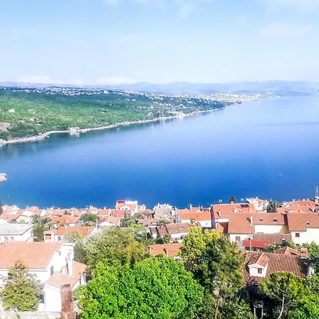 דירה Grosszuegiges- Modernes Mit Terrasse Und Meerblick By Interhome אופטיה