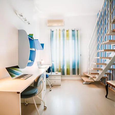 דירה Grosszuegiges- Modernes Mit Terrasse Und Meerblick By Interhome אופטיה